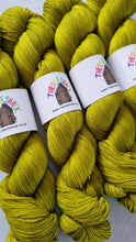 Load image into Gallery viewer, Olive on merino/nylon smooth sock/4ply