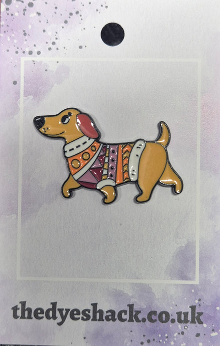 enamel pin badge - sausage dog